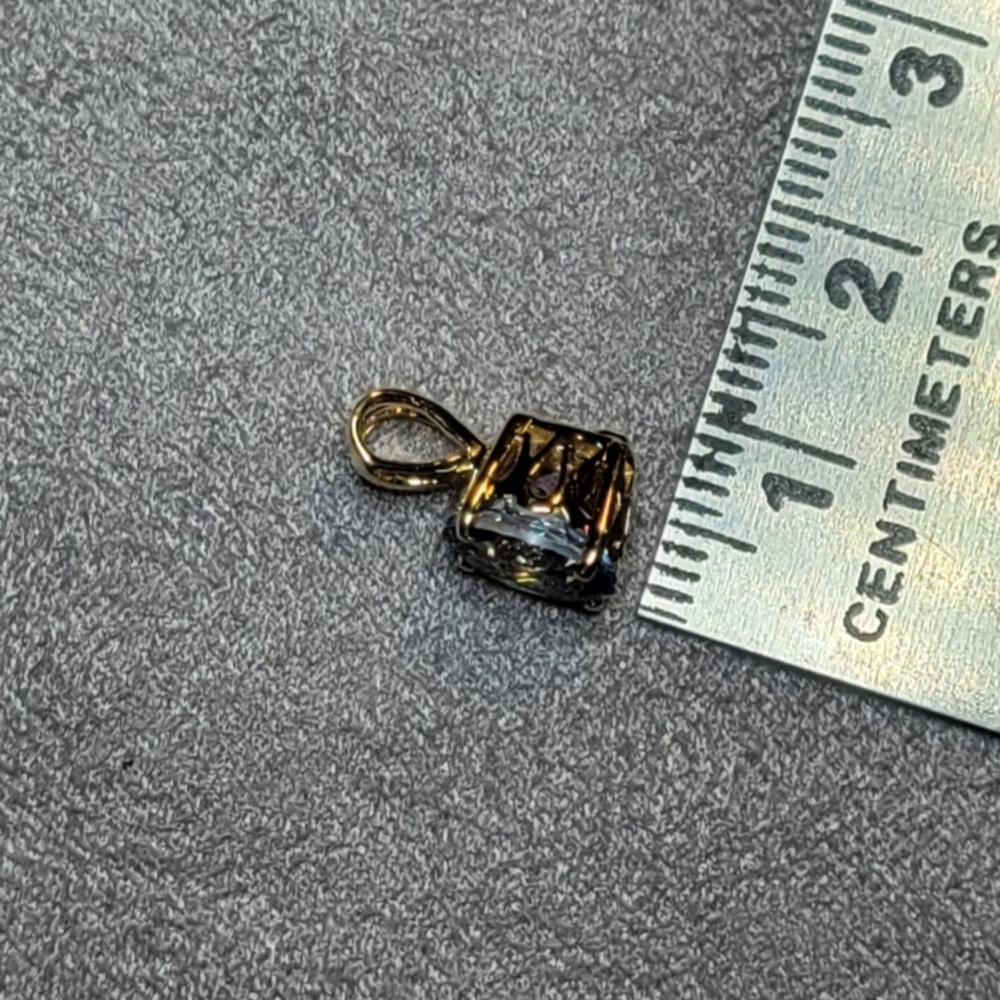 Elegant 14K Yellow Gold Neptune Topaz Pendant - Picture 11 of 14